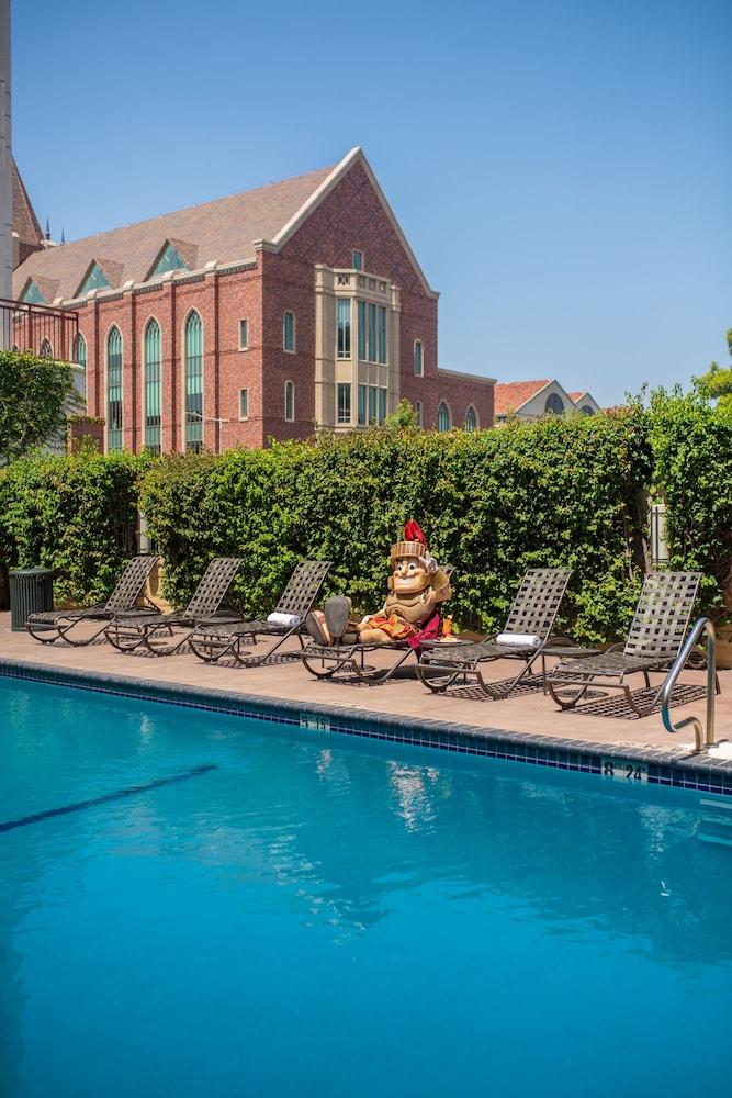 Hotel Usc 4*